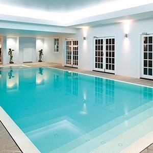 Bisazza White glass tile in a swimming pool